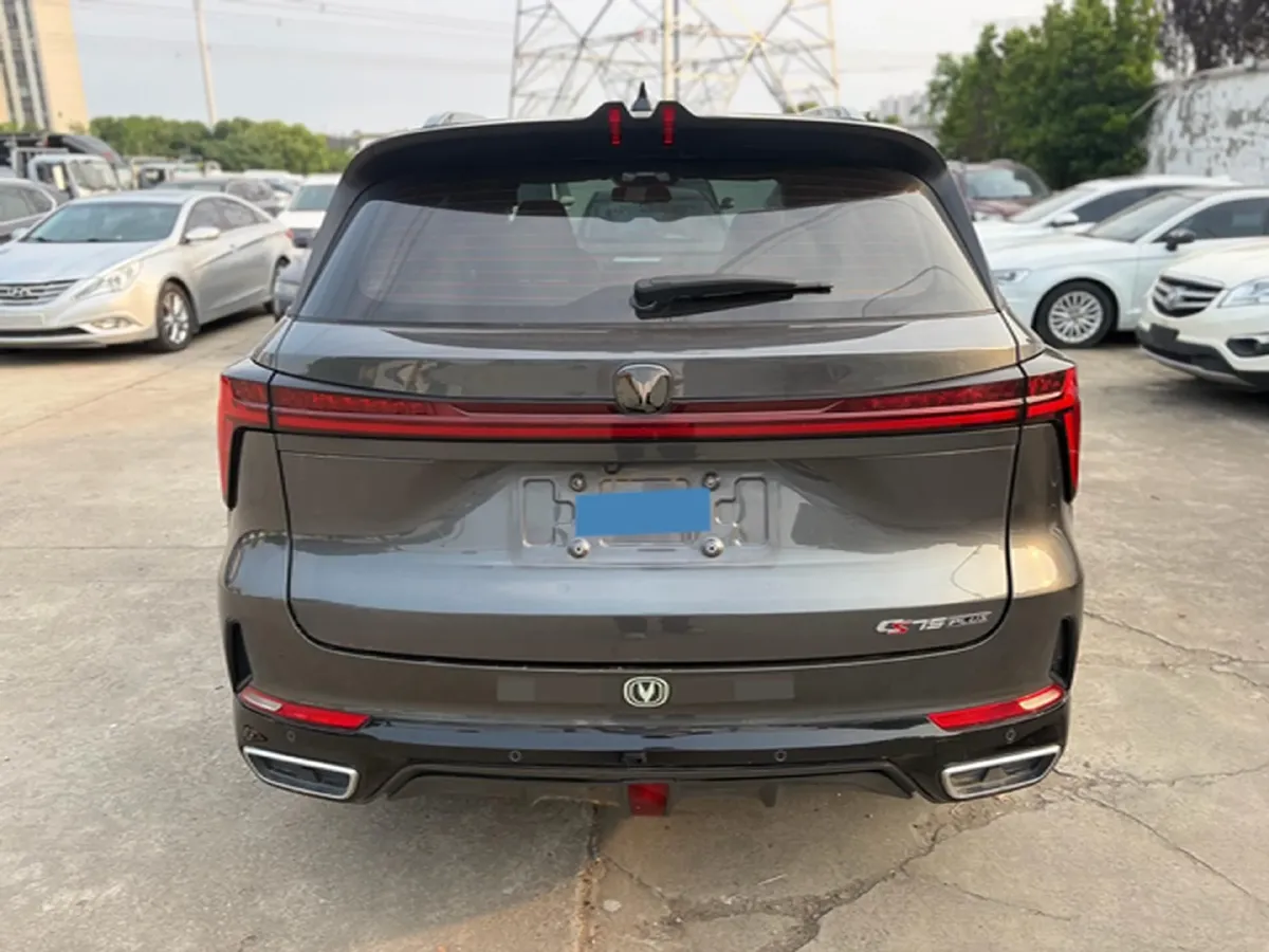 2023 ChangAn CS75 Plus 1.5T 188HP L4 8AT,autocango,china used car exporter,china ev exporter,chinese used car exporter,chinese used ev exporter