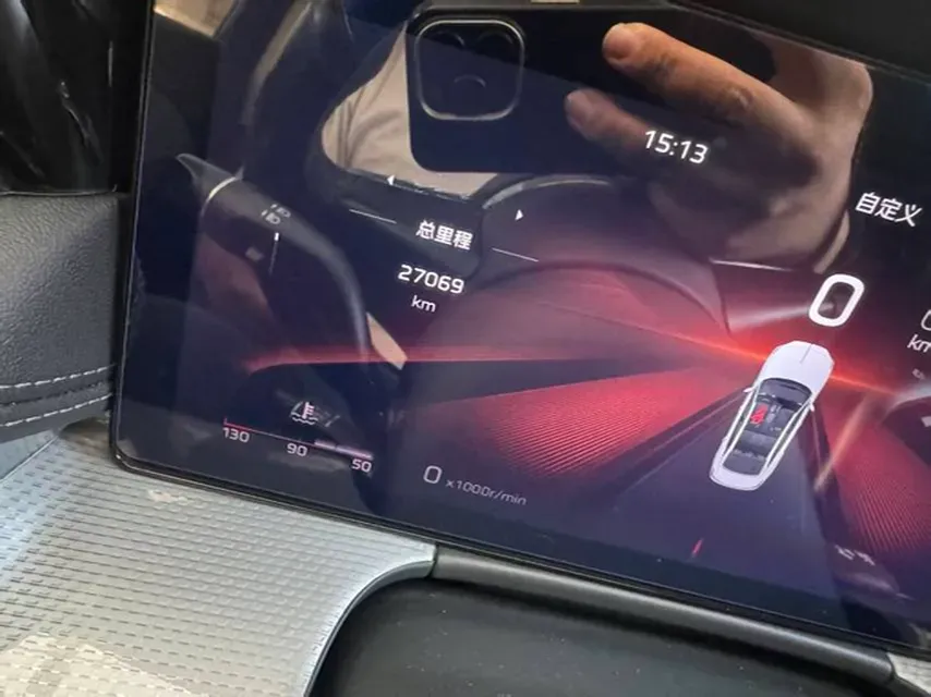 2023 HongQi H5 2.0T 224HP L4 8AT,autocango,china used car exporter,china ev exporter,chinese used car exporter,chinese used ev exporter