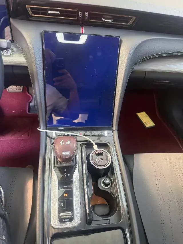 2023 HongQi H5 2.0T 224HP L4 8AT,autocango,china used car exporter,china ev exporter,chinese used car exporter,chinese used ev exporter