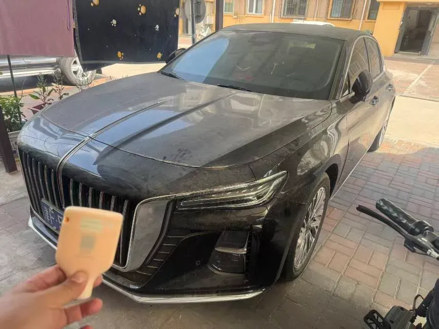 2023 HongQi H5 2.0T 224HP L4 8AT,autocango,china used car exporter,china ev exporter,chinese used car exporter,chinese used ev exporter