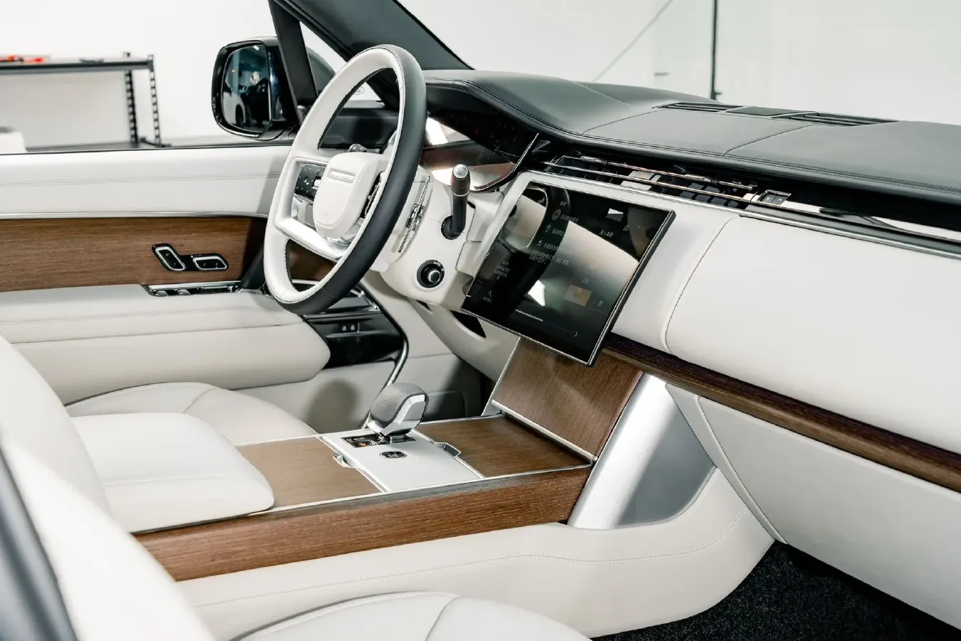 2024 Land Rover Range Rover 3.0T 400HP L6 8AT,autocango,china used car exporter,china ev exporter,chinese used car exporter,chinese used ev exporter