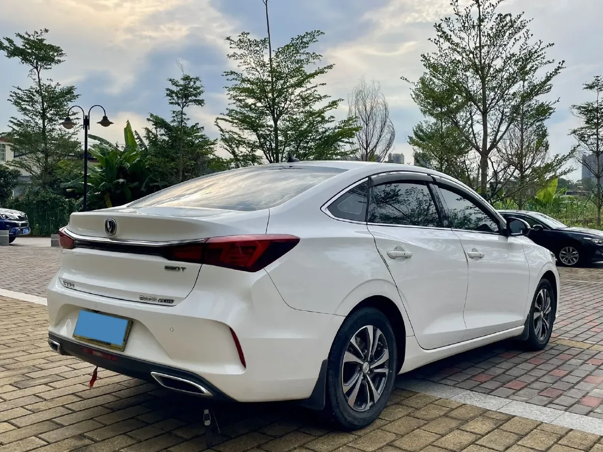 2021 ChangAn Eado 1.4T 160HP L4 7DCT,autocango,china used car exporter,china ev exporter,chinese used car exporter,chinese used ev exporter