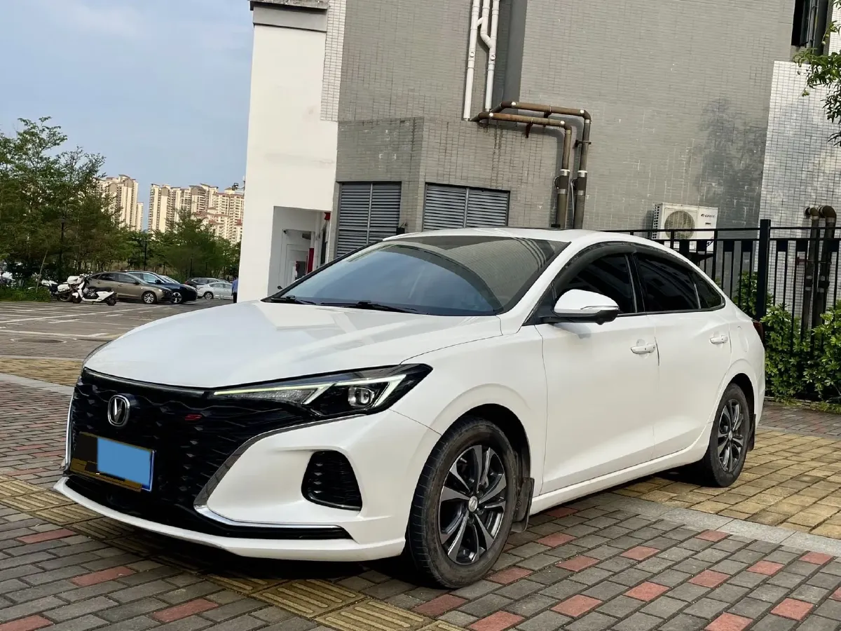 2021 ChangAn Eado 1.4T 160HP L4 7DCT,autocango,china used car exporter,china ev exporter,chinese used car exporter,chinese used ev exporter
