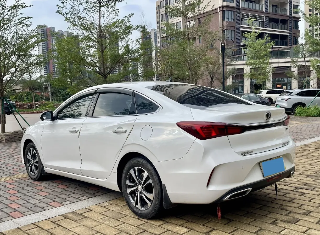 2021 ChangAn Eado 1.4T 160HP L4 7DCT,autocango,china used car exporter,china ev exporter,chinese used car exporter,chinese used ev exporter