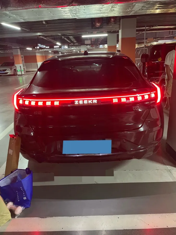 2023 Zeekr 001 BEV 100KWH,autocango,china used car exporter,china ev exporter,chinese used car exporter,chinese used ev exporter