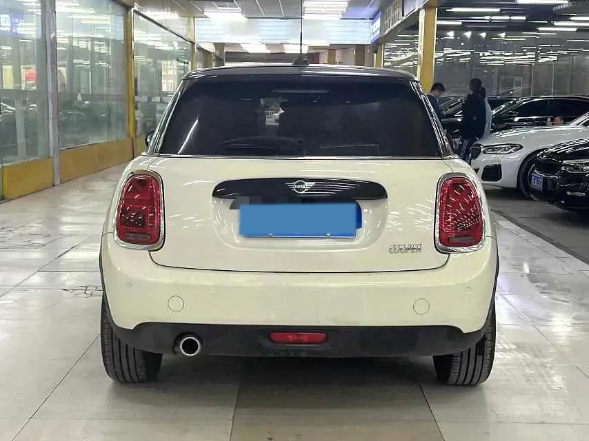 2023 MINI MINI 1.5T 136HP L3 7DCT,autocango,china used car exporter,china ev exporter,chinese used car exporter,chinese used ev exporter