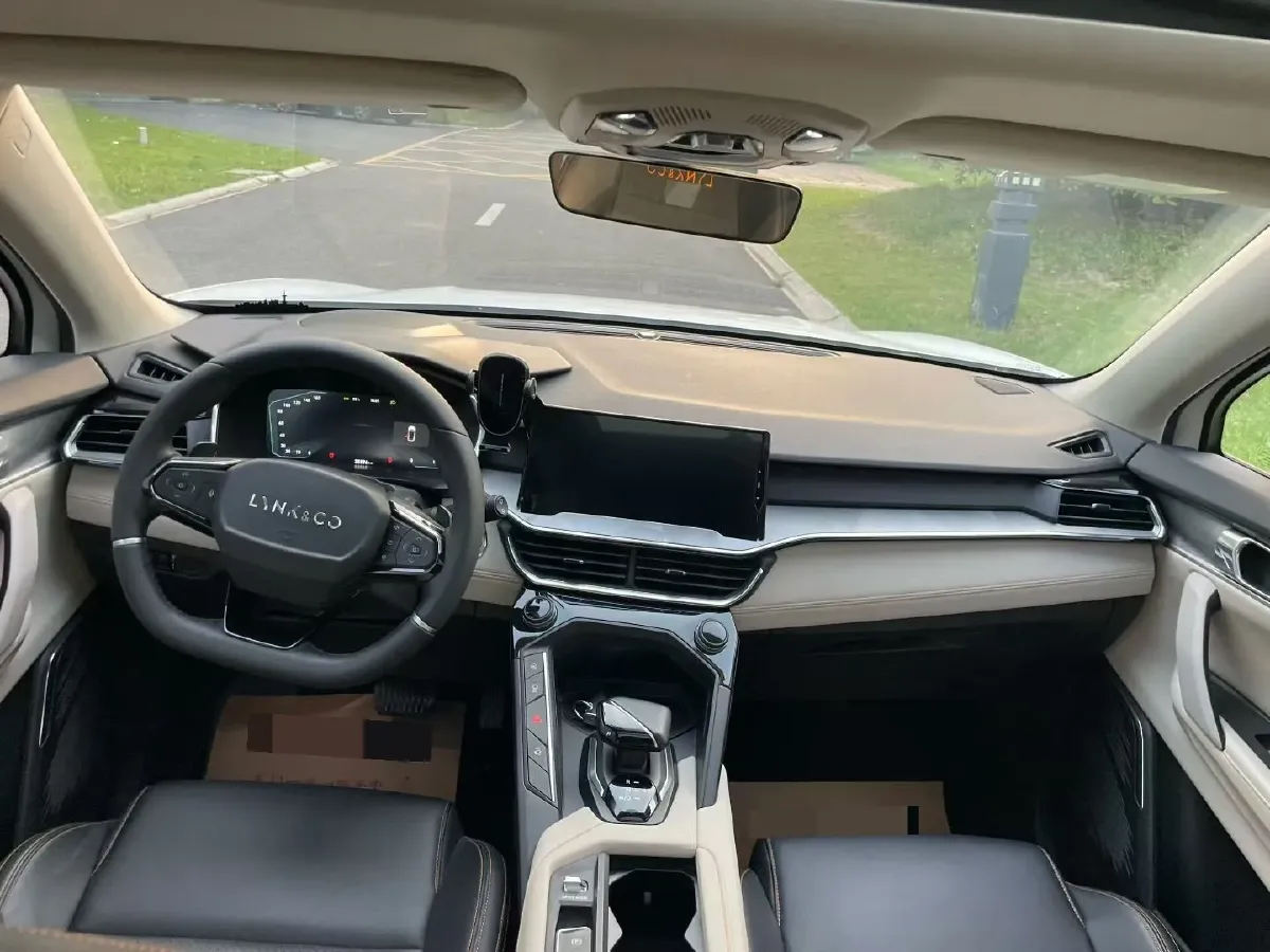 2020 LYNK&CO 06 1.5T 177HP L3 7DCT,autocango,china used car exporter,china ev exporter,chinese used car exporter,chinese used ev exporter