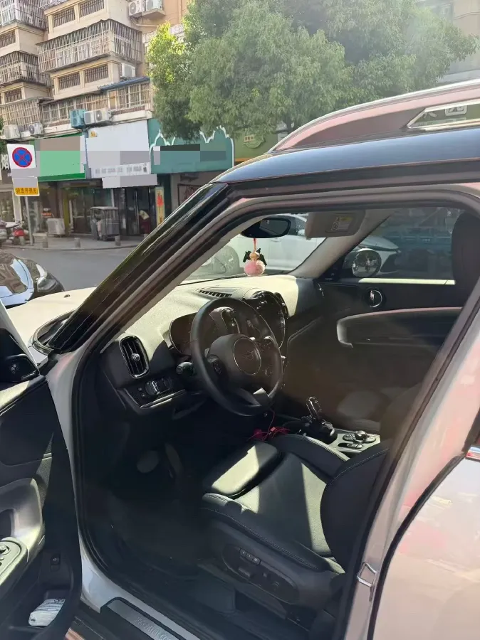 2022 MINI COUNTRYMAN 2.0T 192HP L4 7DCT,autocango,china used car exporter,china ev exporter,chinese used car exporter,chinese used ev exporter