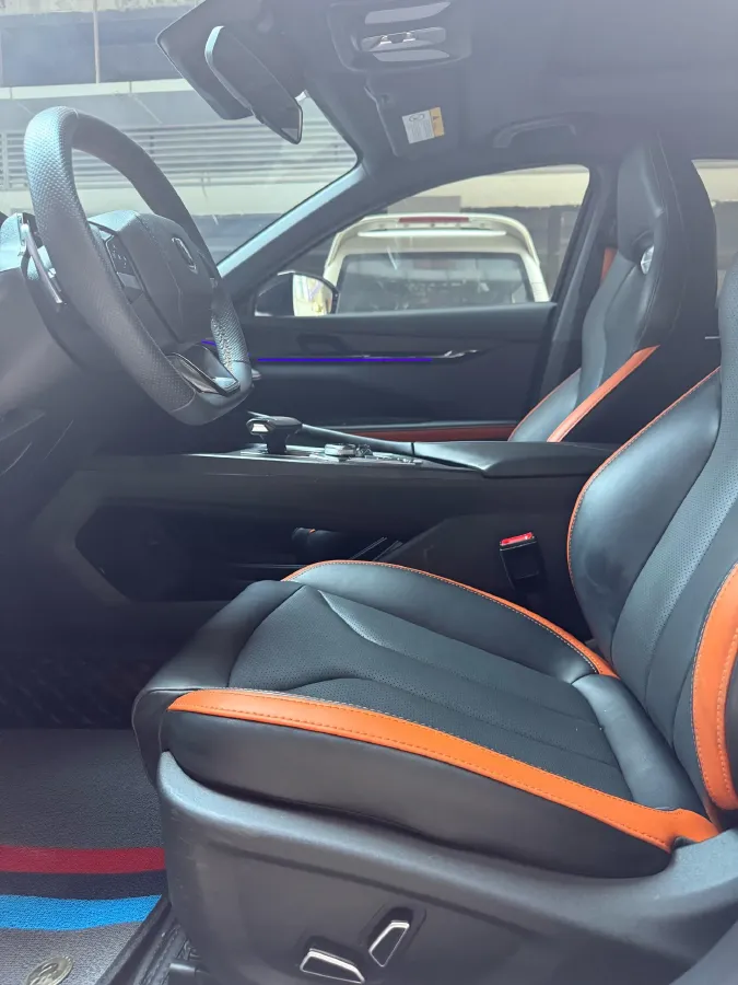 2023 ChangAn UNI-V 1.5T 188HP L4 7DCT,autocango,china used car exporter,china ev exporter,chinese used car exporter,chinese used ev exporter