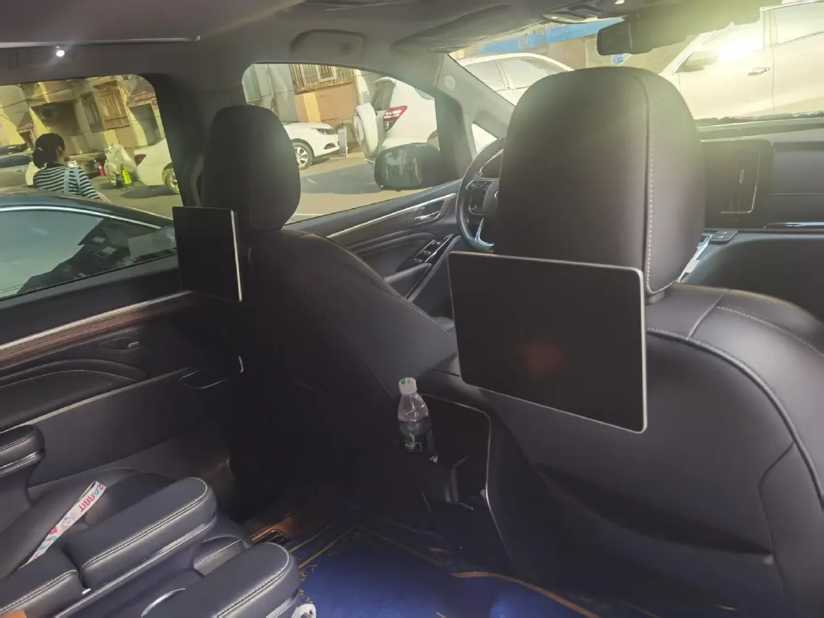 2021 GAC Trumpchi M8 2.0T 252HP L4 8AT,autocango,china used car exporter,china ev exporter,chinese used car exporter,chinese used ev exporter