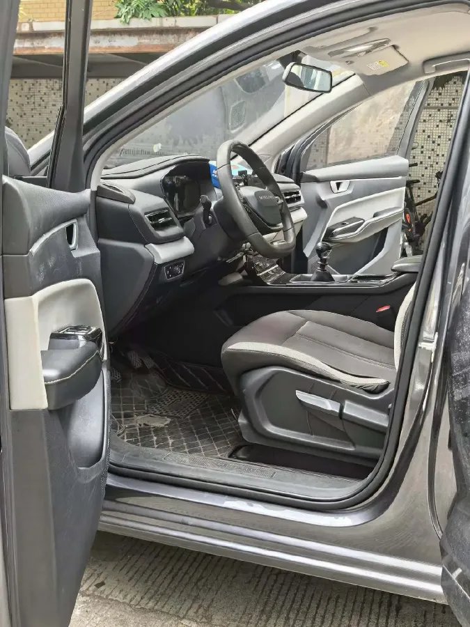 2020 WuLing KaiJie 1.5T 147HP L4 6MT,autocango,china used car exporter,china ev exporter,chinese used car exporter,chinese used ev exporter