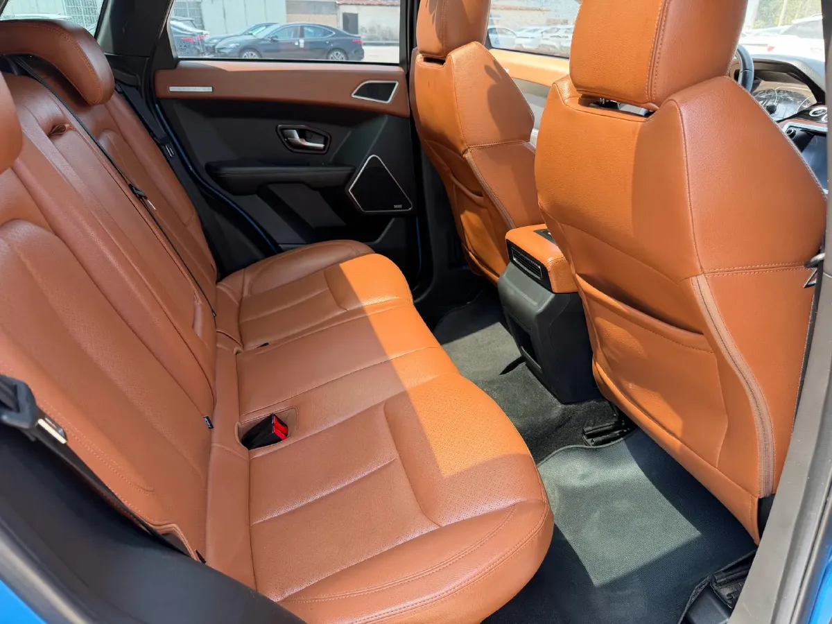 2018 Landwind X7 1.5T 163HP L4 8AT,autocango,china used car exporter,china ev exporter,chinese used car exporter,chinese used ev exporter