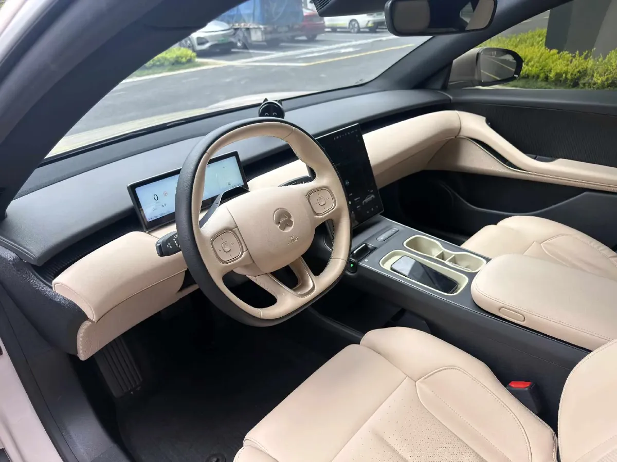 2022 JunTian HeiWuShi Youth 2.0T 203HP L4 6AT,autocango,china used car exporter,china ev exporter,chinese used car exporter,chinese used ev exporter