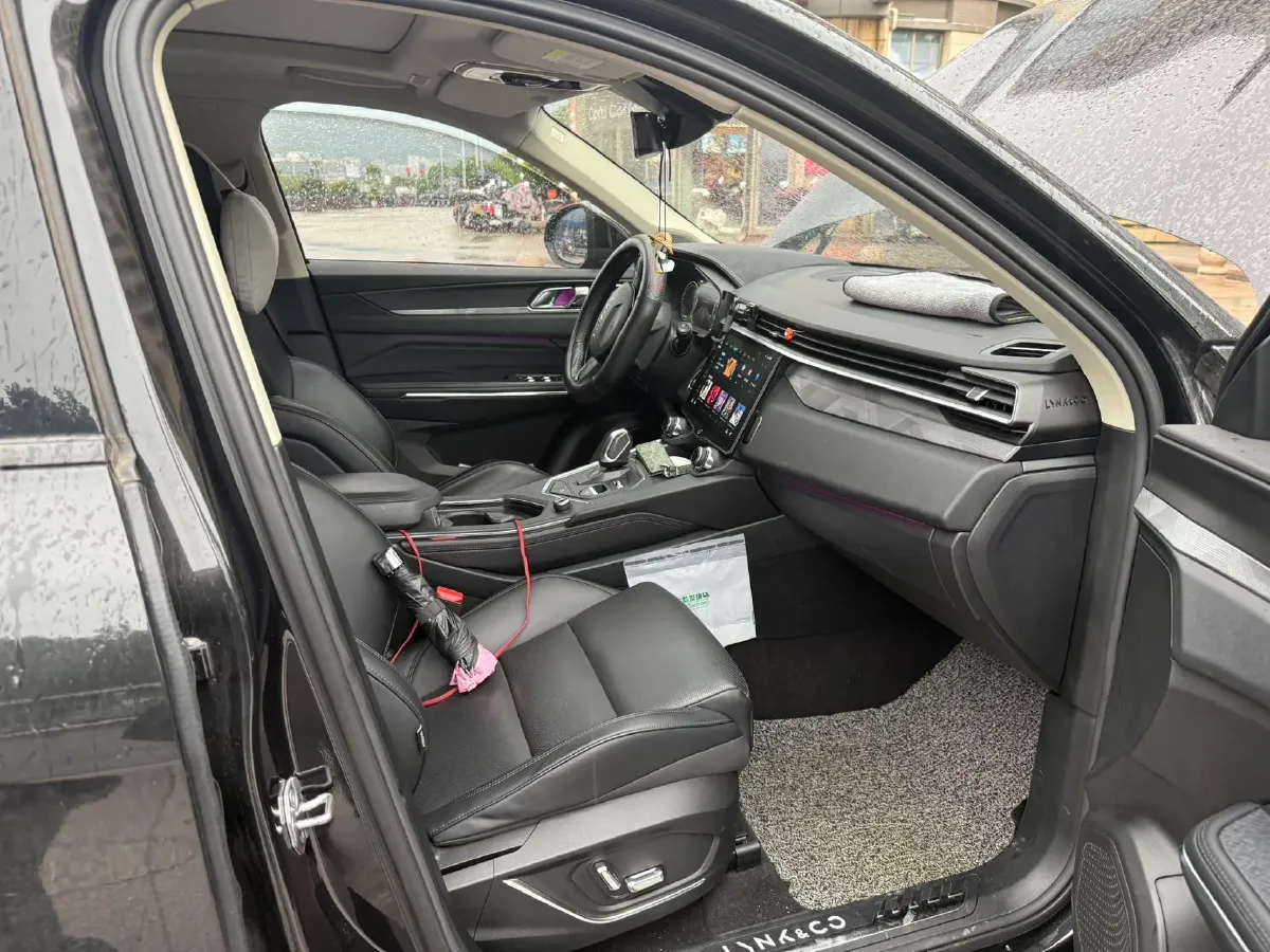 2021 LYNK&CO 01 2.0T 218HP L4 8AT,autocango,china used car exporter,china ev exporter,chinese used car exporter,chinese used ev exporter