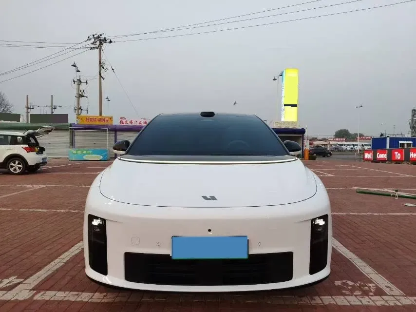 2025 Li i6 BEV,autocango,china used car exporter,china ev exporter,chinese used car exporter,chinese used ev exporter