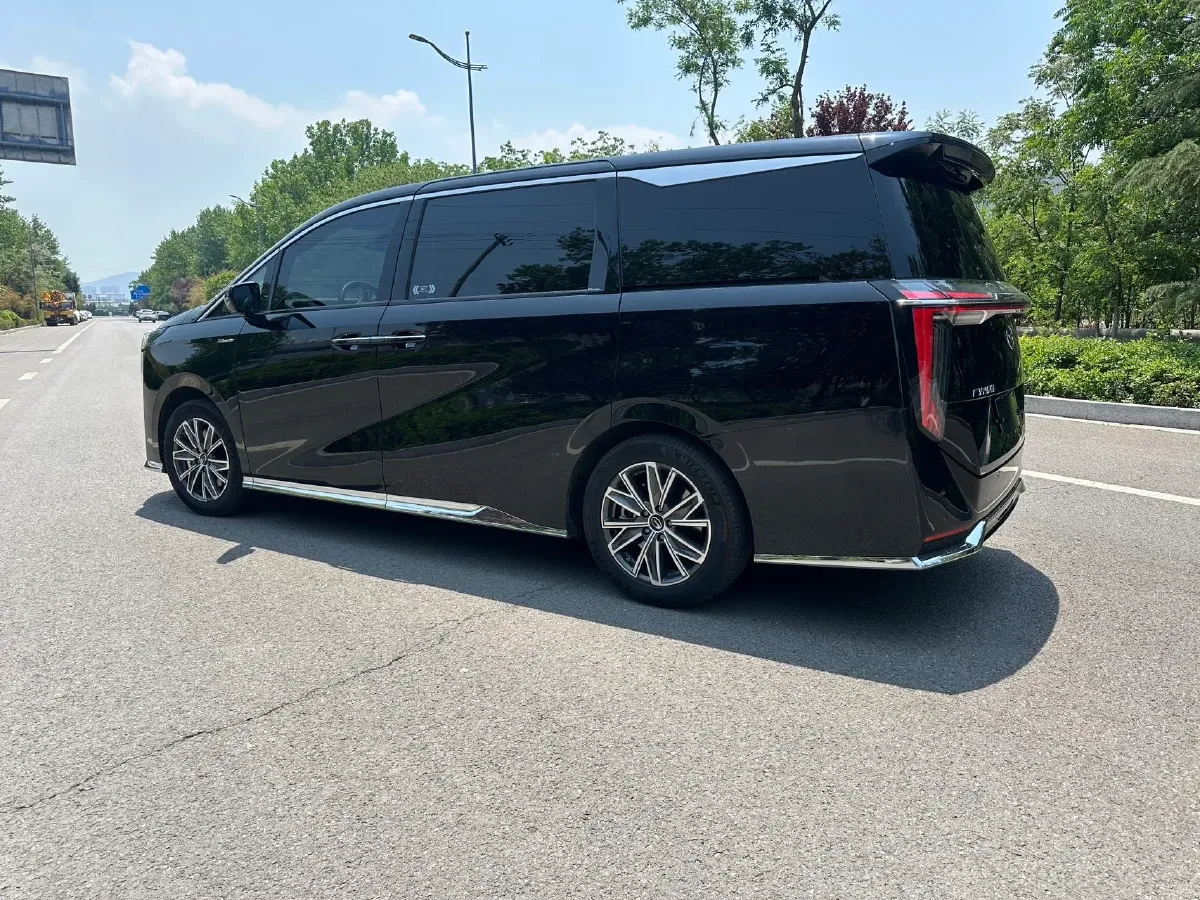 2024 GAC Trumpchi M8 2.0T 190HP L4 2DHT Hybrid,autocango,china used car exporter,china ev exporter,chinese used car exporter,chinese used ev exporter