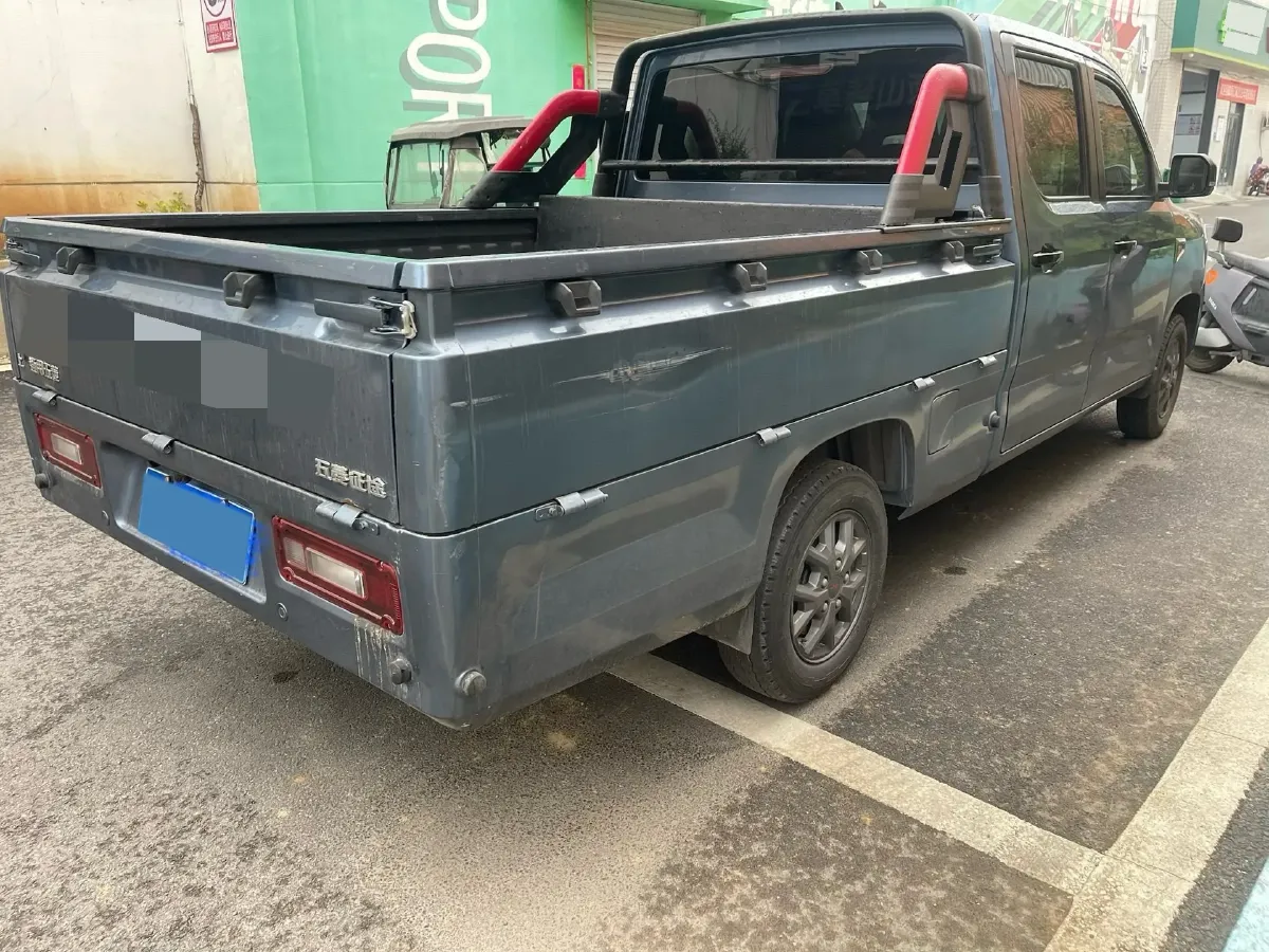 2021 WuLing ZhentTu 1.5L 99HP L4 5MT,autocango,china used car exporter,china ev exporter,chinese used car exporter,chinese used ev exporter
