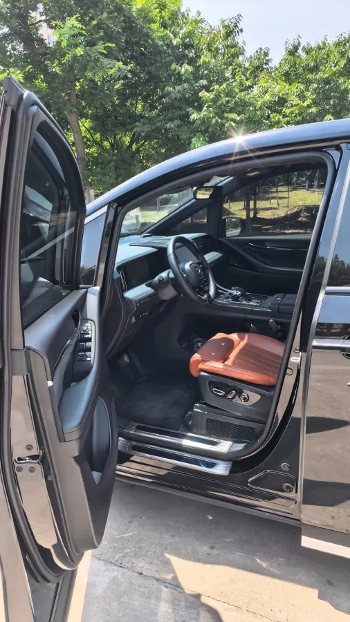 2025 GAC Trumpchi M8 2.0T 190HP L4 2DHT Hybrid,autocango,china used car exporter,china ev exporter,chinese used car exporter,chinese used ev exporter
