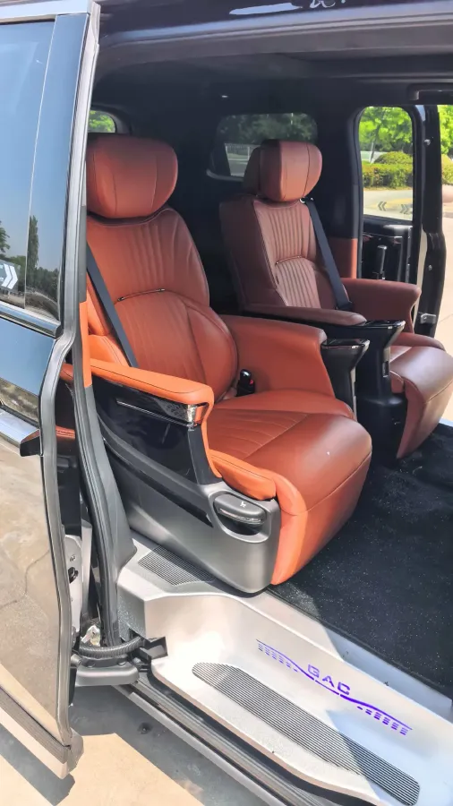 2025 GAC Trumpchi M8 2.0T 190HP L4 2DHT Hybrid,autocango,china used car exporter,china ev exporter,chinese used car exporter,chinese used ev exporter