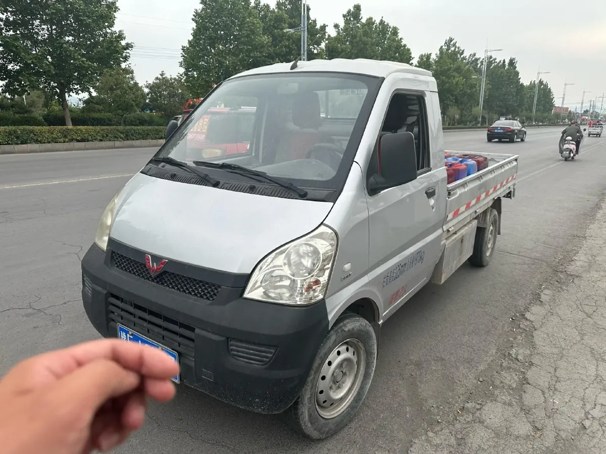 2019 WuLing RongGuang Mini Truck 1.5L 107HP L4 5MT,autocango,china used car exporter,china ev exporter,chinese used car exporter,chinese used ev exporter