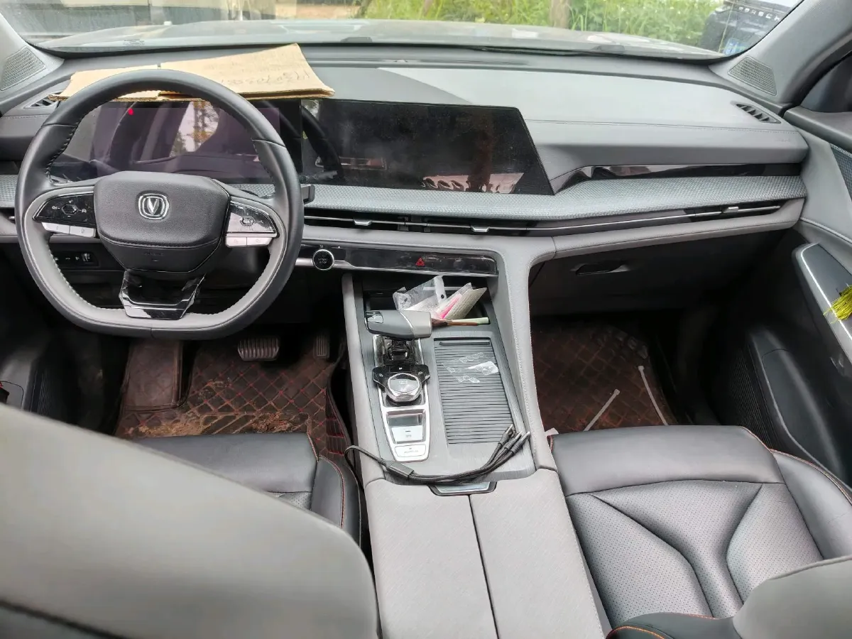 2022 ChangAn CS75 Plus 1.5T 178HP L4 6AT,autocango,china used car exporter,china ev exporter,chinese used car exporter,chinese used ev exporter