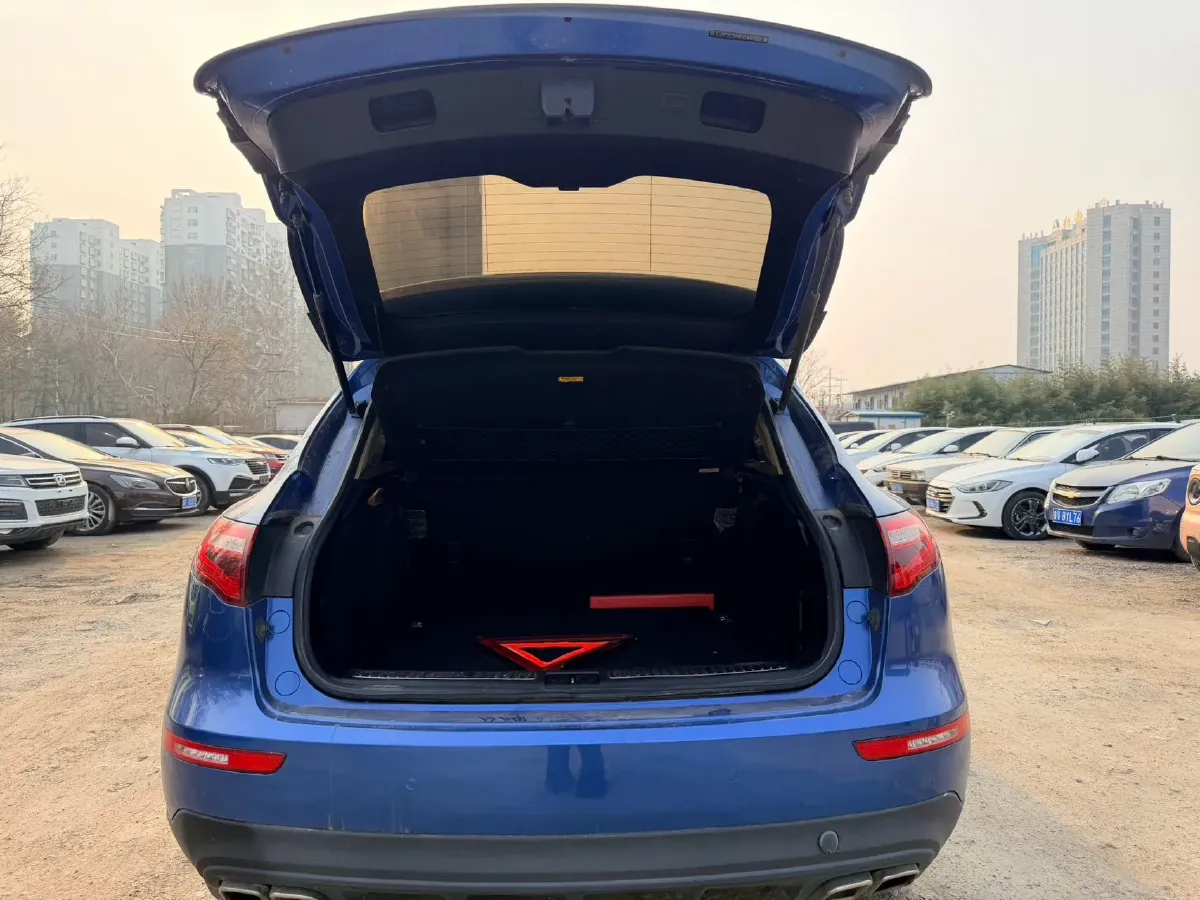 2017 Zotye SR9 2.0T 190HP L4 5MT,autocango,china used car exporter,china ev exporter,chinese used car exporter,chinese used ev exporter