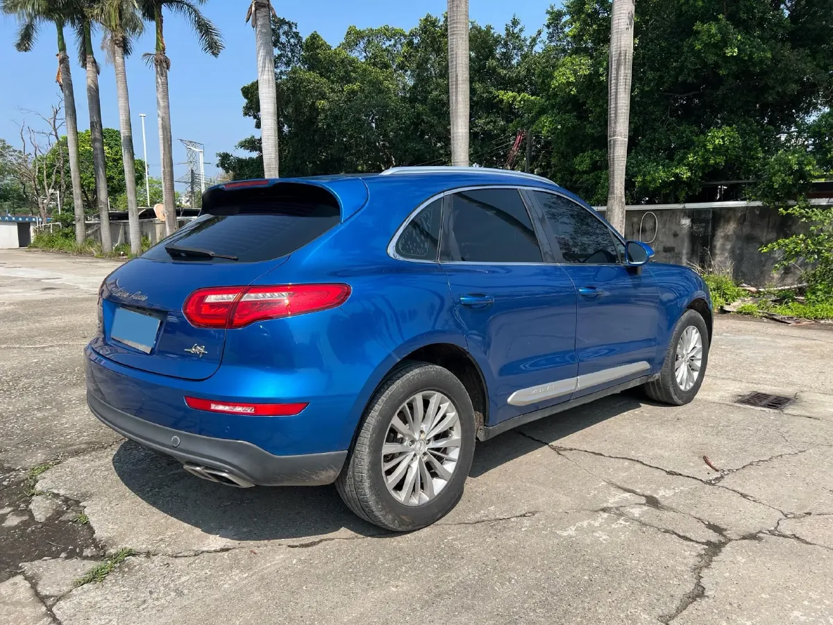 2017 Zotye SR9 2.0T 190HP L4 5MT,autocango,china used car exporter,china ev exporter,chinese used car exporter,chinese used ev exporter