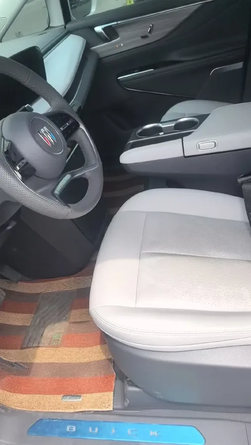 2025 Buick GL8 2.0T 237HP L4 9AT,autocango,china used car exporter,china ev exporter,chinese used car exporter,chinese used ev exporter