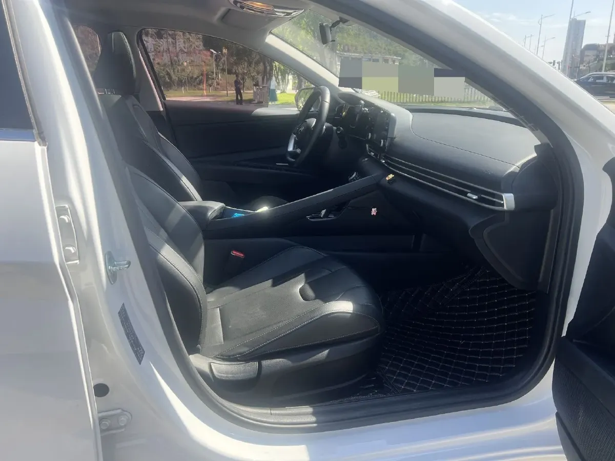 2022 Hyundai Elantra 1.5L 115HP L4 CVT,autocango,china used car exporter,china ev exporter,chinese used car exporter,chinese used ev exporter