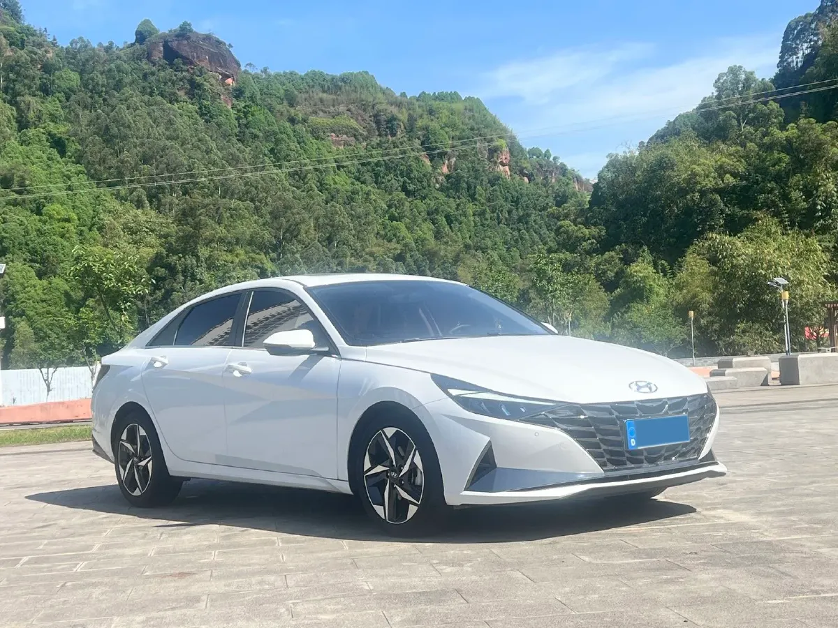 2022 Hyundai Elantra 1.5L 115HP L4 CVT,autocango,china used car exporter,china ev exporter,chinese used car exporter,chinese used ev exporter