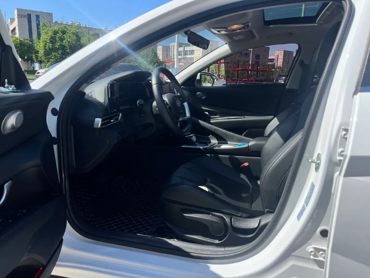 2022 Hyundai Elantra 1.5L 115HP L4 CVT,autocango,china used car exporter,china ev exporter,chinese used car exporter,chinese used ev exporter
