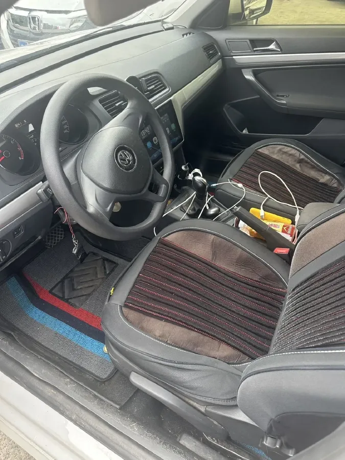 2018 Landwind XiaoYao 1.5T 163HP L4 CVT,autocango,china used car exporter,china ev exporter,chinese used car exporter,chinese used ev exporter