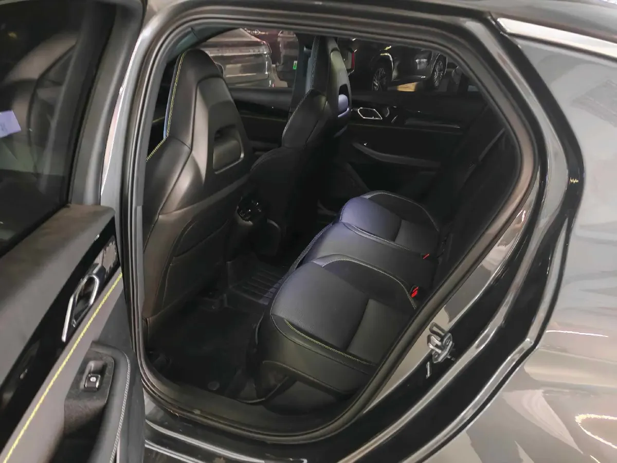 2025 LYNK&CO 03 2.0T 254HP L4 7DCT,autocango,china used car exporter,china ev exporter,chinese used car exporter,chinese used ev exporter