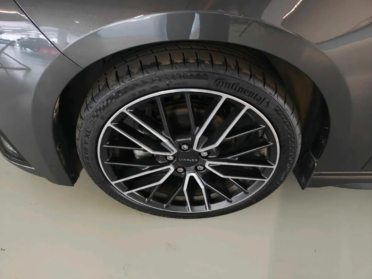 2025 LYNK&CO 03 2.0T 254HP L4 7DCT,autocango,china used car exporter,china ev exporter,chinese used car exporter,chinese used ev exporter