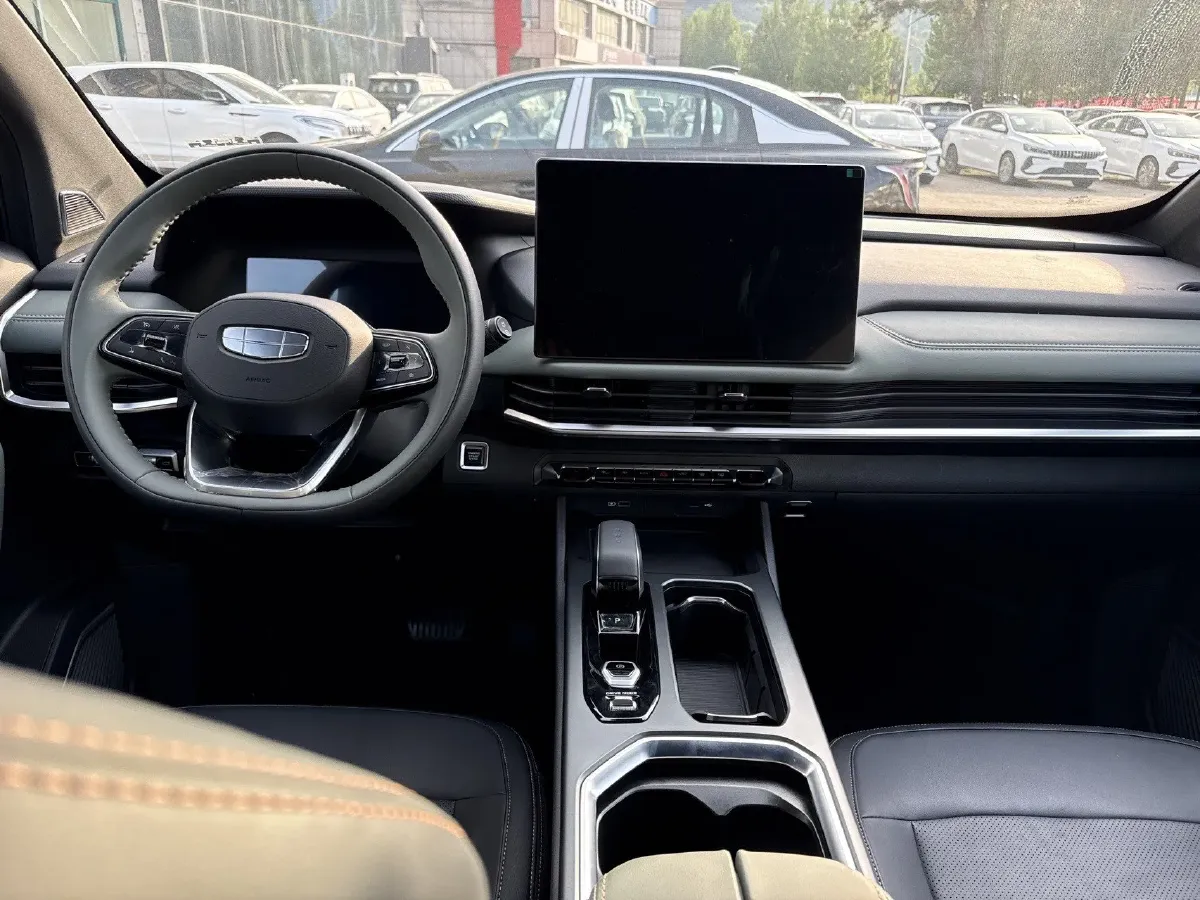 2024 Geely Okavango L 2.0T 218HP L4 7DCT,autocango,china used car exporter,china ev exporter,chinese used car exporter,chinese used ev exporter