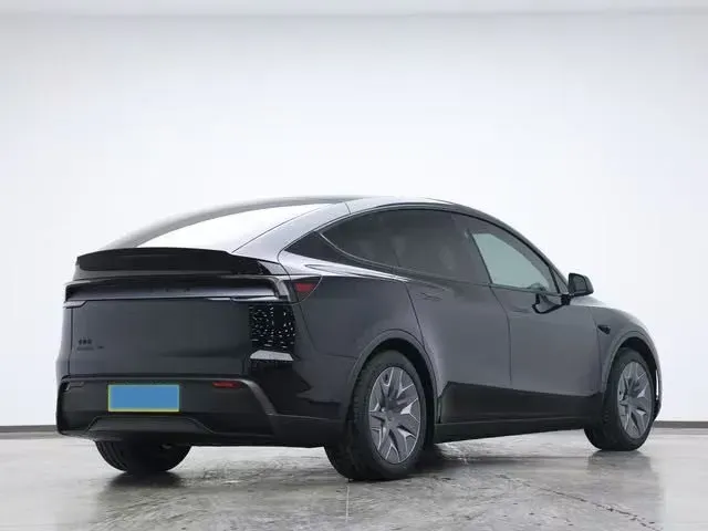 2025 Tesla Model Y L BEV,autocango,china used car exporter,china ev exporter,chinese used car exporter,chinese used ev exporter