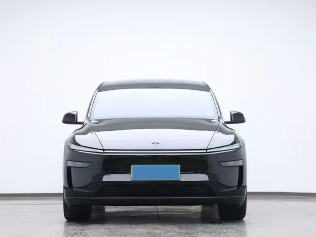 2025 Tesla Model Y L BEV,autocango,china used car exporter,china ev exporter,chinese used car exporter,chinese used ev exporter