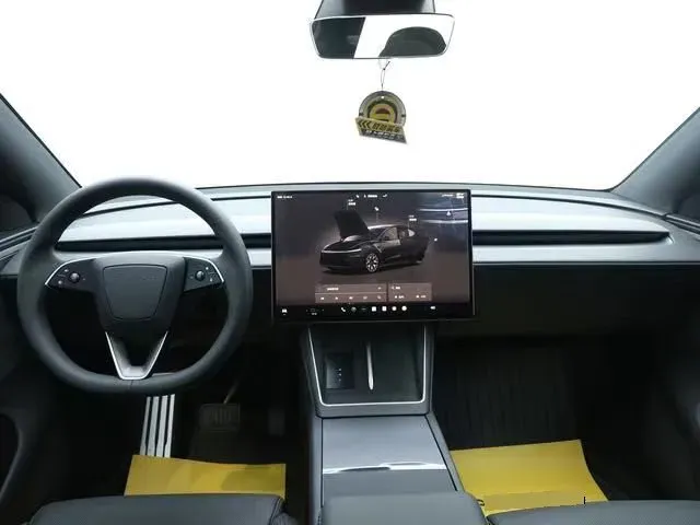 2025 Tesla Model Y L BEV,autocango,china used car exporter,china ev exporter,chinese used car exporter,chinese used ev exporter