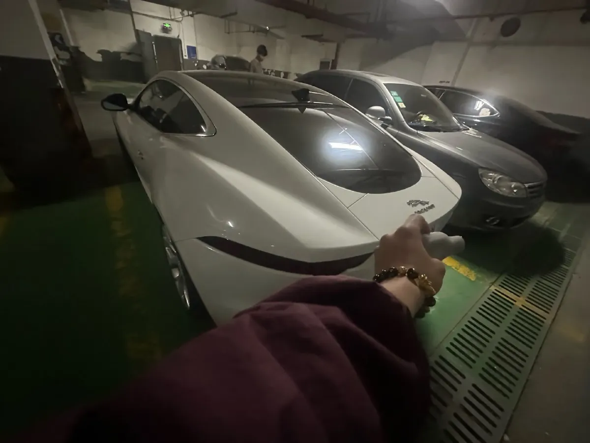 2019 Jaguar F-TYPE 2.0T 300HP L4 8AT,autocango,china used car exporter,china ev exporter,chinese used car exporter,chinese used ev exporter