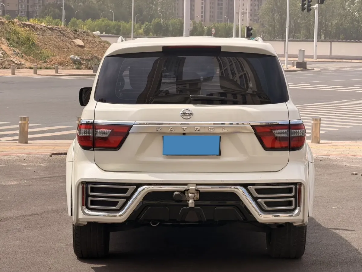 2018 Nissan Patrol 4.0L 279HP V6 7AT,autocango,china used car exporter,china ev exporter,chinese used car exporter,chinese used ev exporter