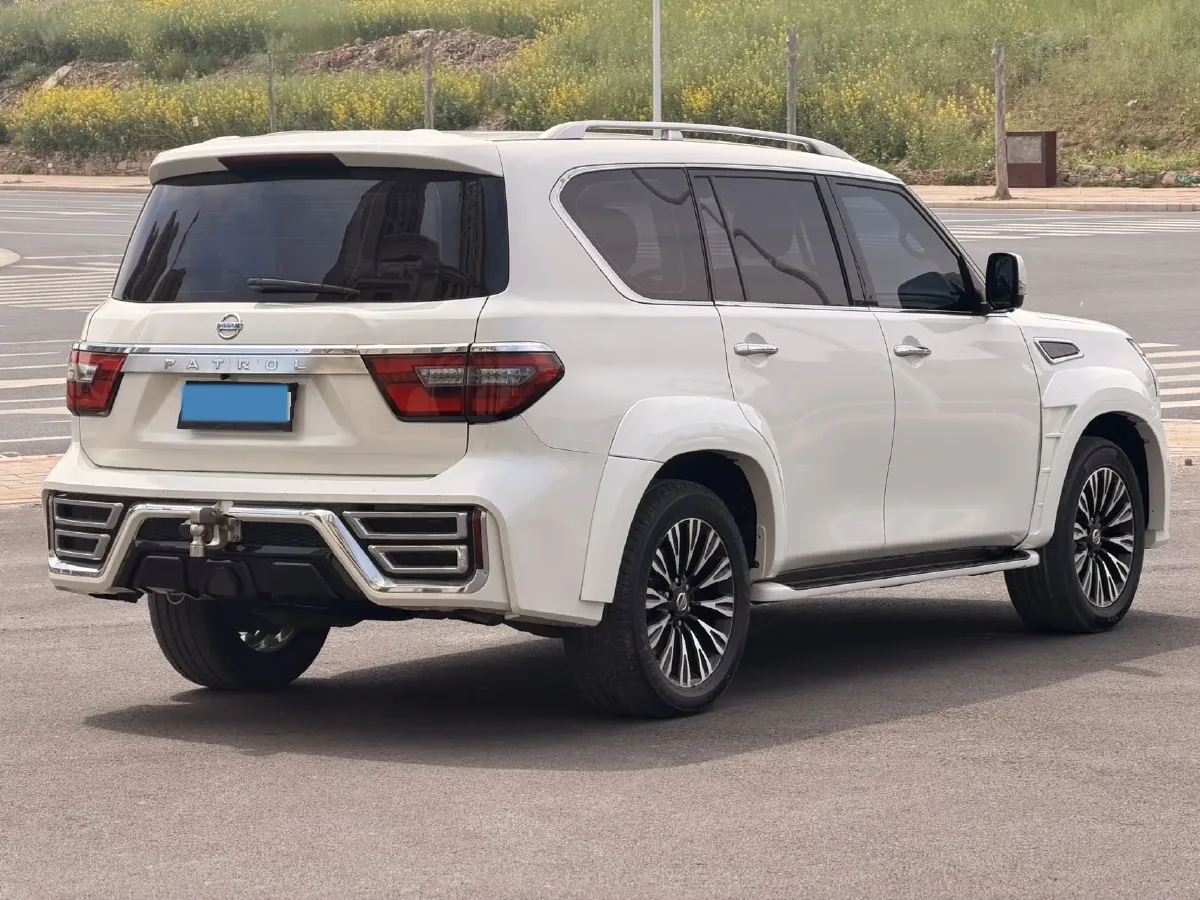 2018 Nissan Patrol 4.0L 279HP V6 7AT,autocango,china used car exporter,china ev exporter,chinese used car exporter,chinese used ev exporter