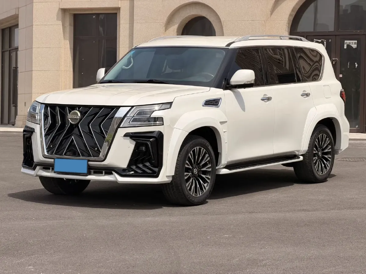2018 Nissan Patrol 4.0L 279HP V6 7AT,autocango,china used car exporter,china ev exporter,chinese used car exporter,chinese used ev exporter