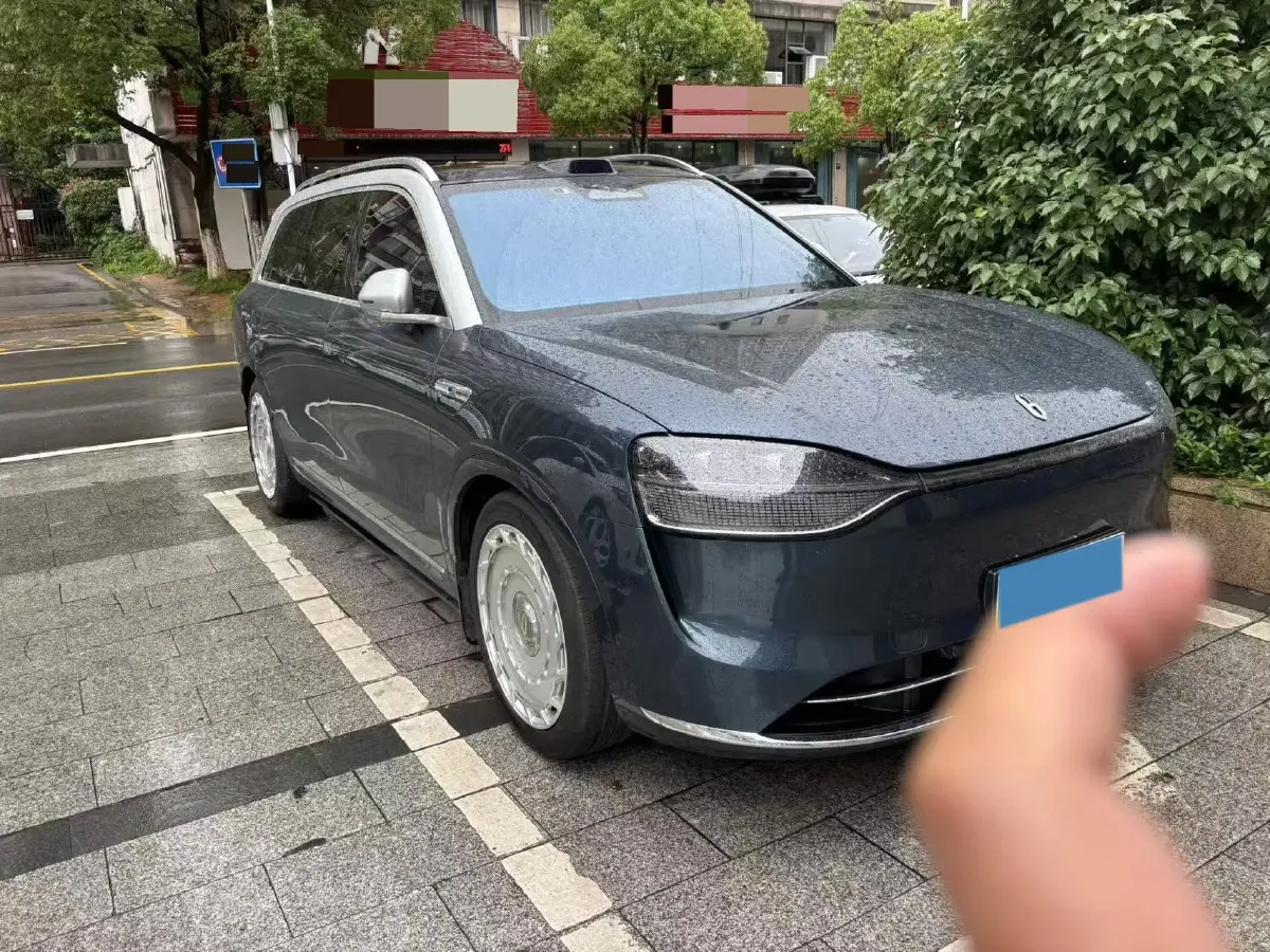 2024 AITO AITO M9 1.5T 152HP L4 REEV 42KWH,autocango,china used car exporter,china ev exporter,chinese used car exporter,chinese used ev exporter