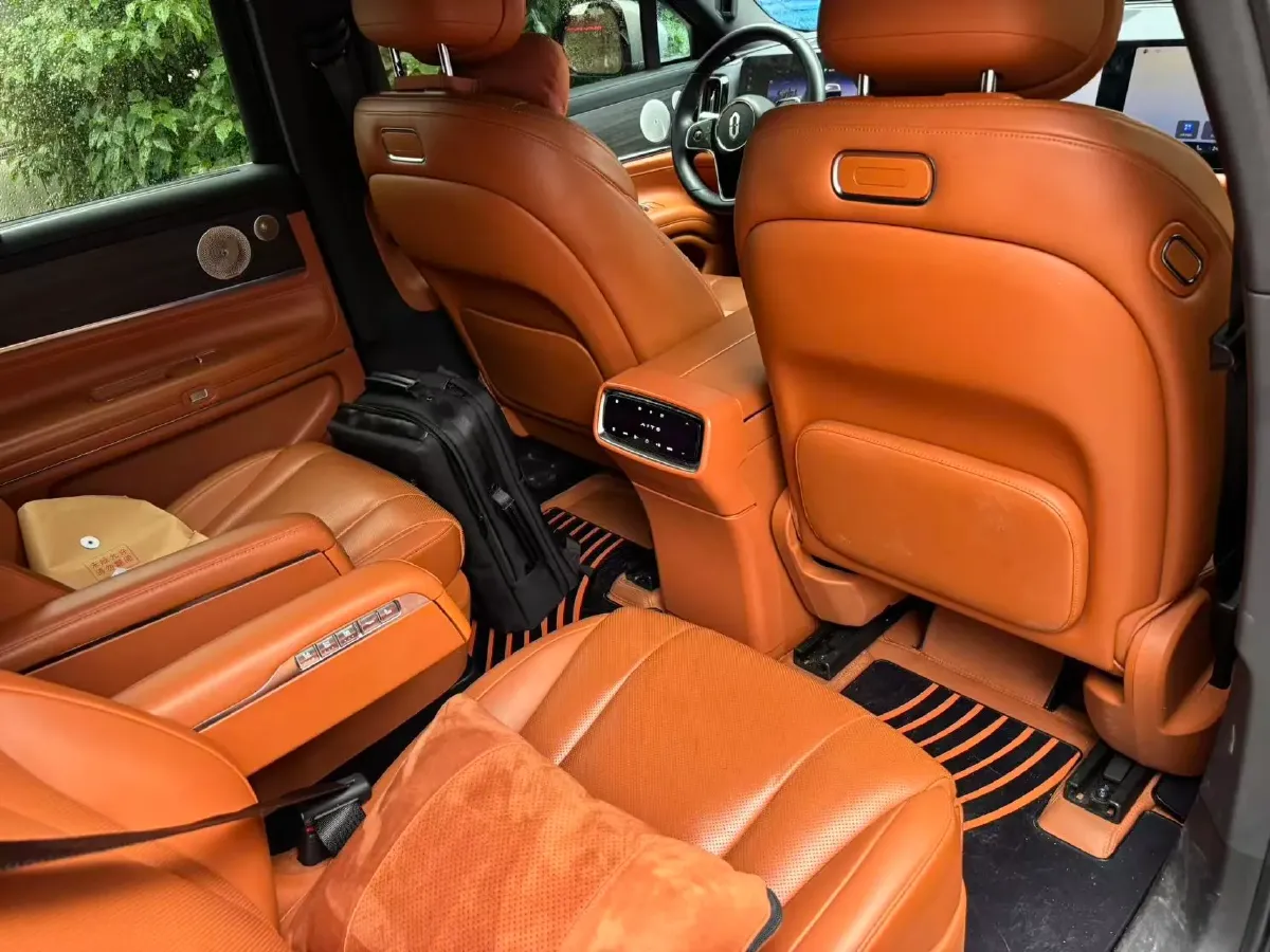 2024 AITO AITO M9 1.5T 152HP L4 REEV 42KWH,autocango,china used car exporter,china ev exporter,chinese used car exporter,chinese used ev exporter