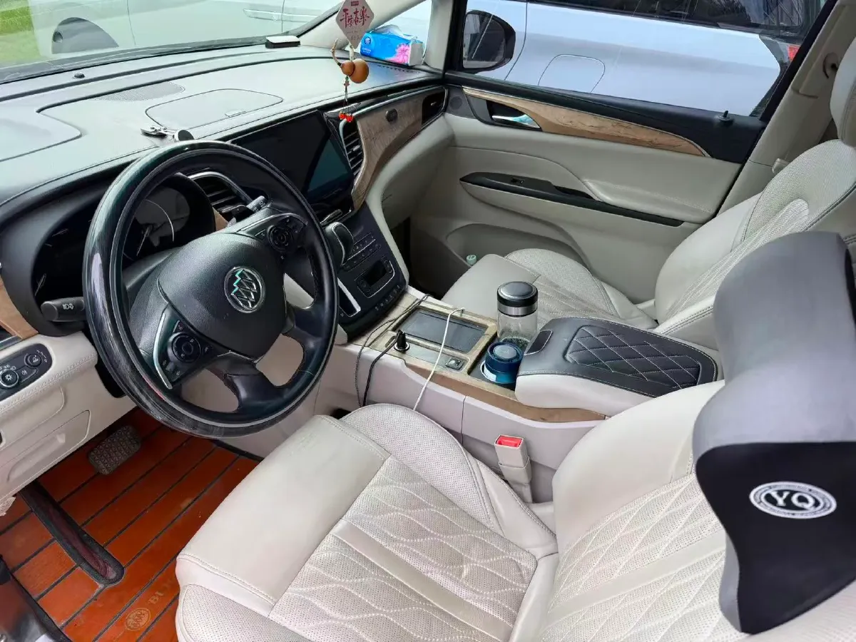 2018 Buick GL8 2.0T 260HP L4 6AT,autocango,china used car exporter,china ev exporter,chinese used car exporter,chinese used ev exporter