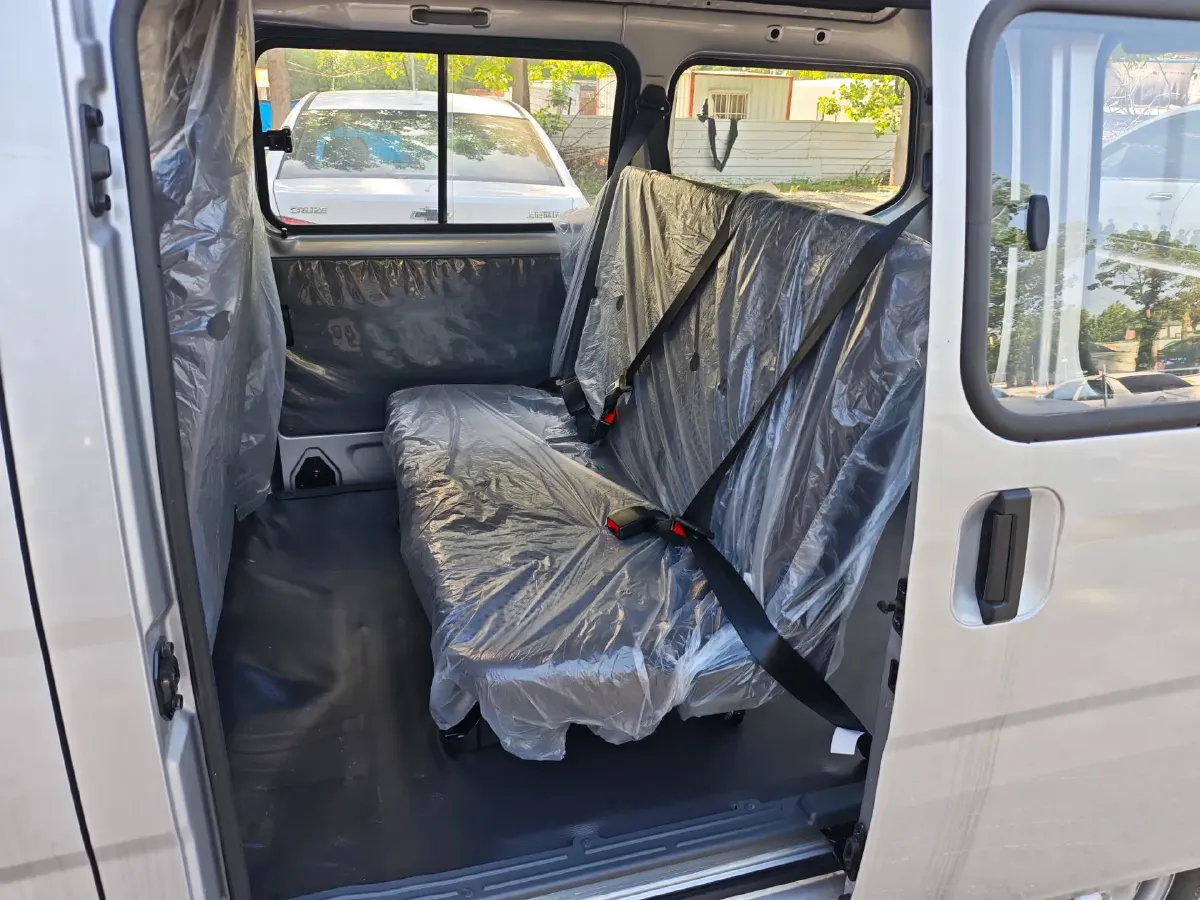 2023 WuLing ZhiGuang 1.5L 102HP L4 5MT,autocango,china used car exporter,china ev exporter,chinese used car exporter,chinese used ev exporter