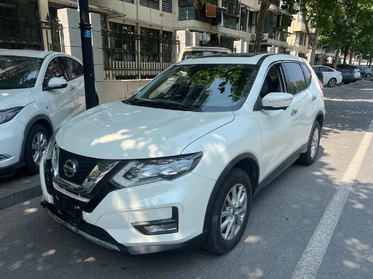 2021 Nissan X-Trail 2.0L 151HP L4 CVT,autocango,china used car exporter,china ev exporter,chinese used car exporter,chinese used ev exporter