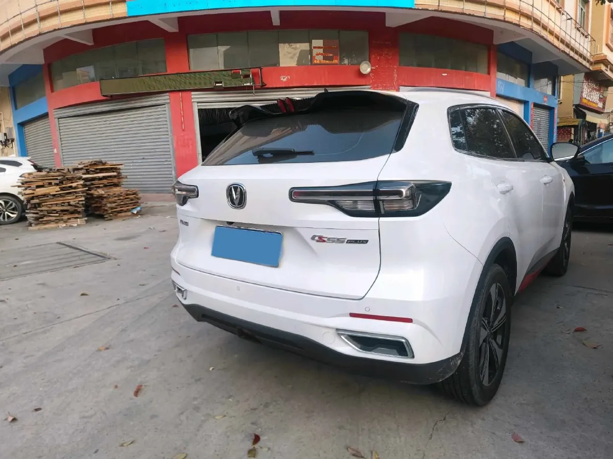 2022 ChangAn Oshan X7 Plus 1.5T 188HP L4 7DCT,autocango,china used car exporter,china ev exporter,chinese used car exporter,chinese used ev exporter