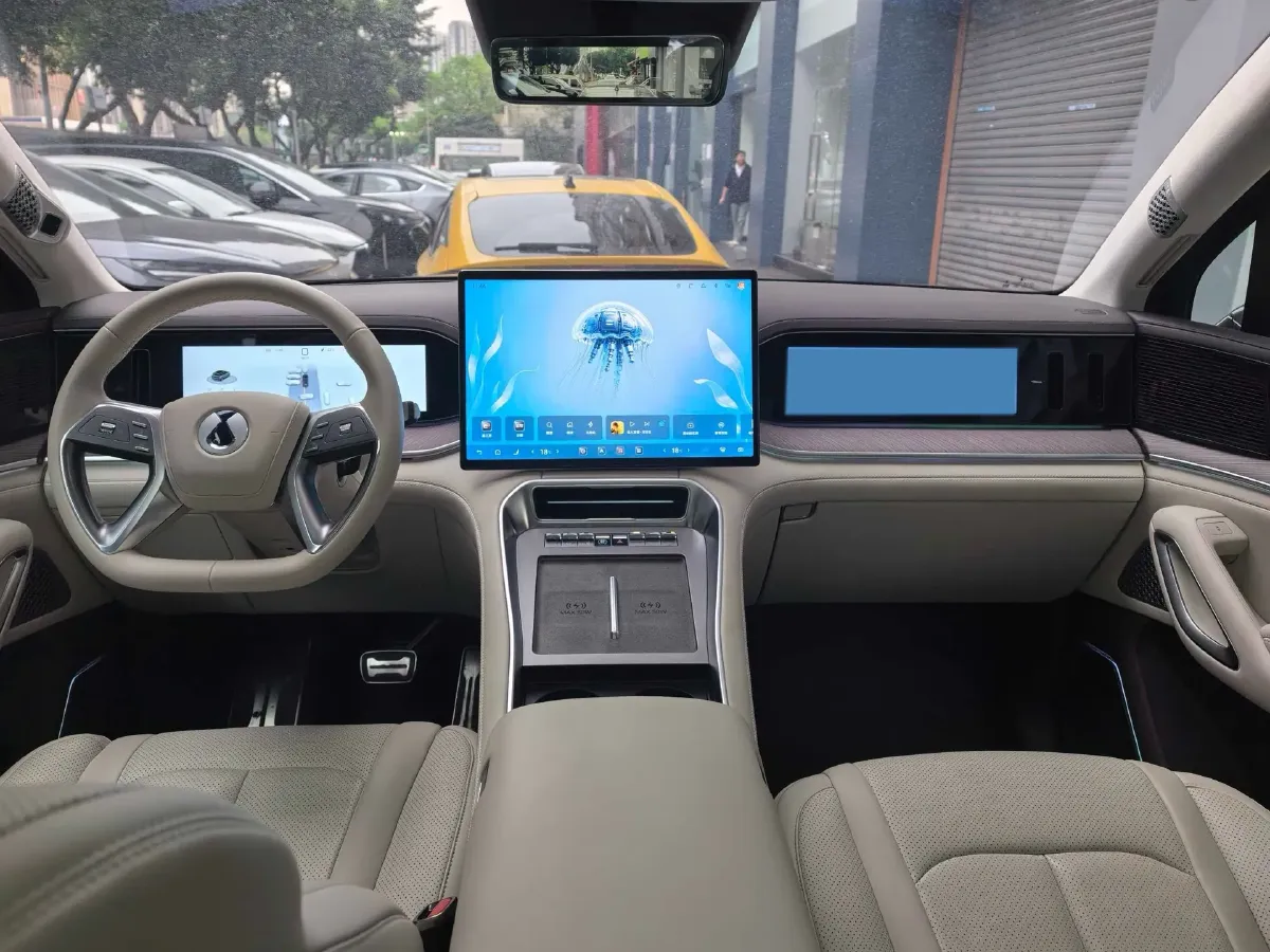 2025 Denza DenzaN9 2.0T 207HP L4 E-CVT PHEV,autocango,china used car exporter,china ev exporter,chinese used car exporter,chinese used ev exporter