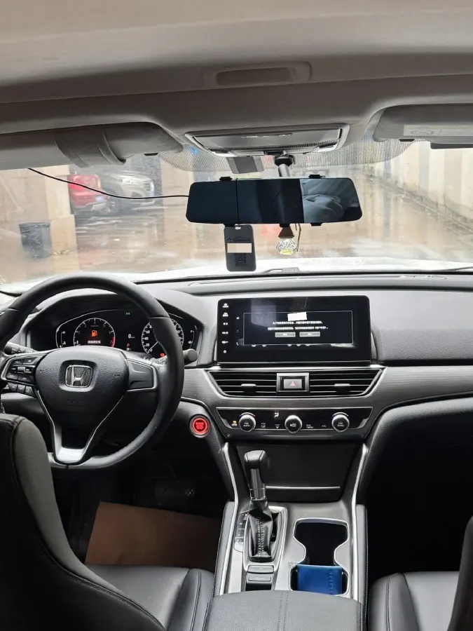 2022 Honda Accord 1.5T 194HP L4 CVT,autocango,china used car exporter,china ev exporter,chinese used car exporter,chinese used ev exporter